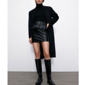 Zara  skirt  leather mint condition belt ruffle xs